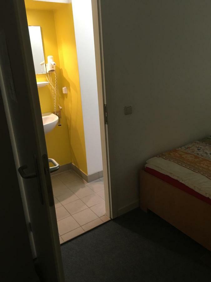Zimmerfrei Wuppertal Kronenberg Extérieur photo