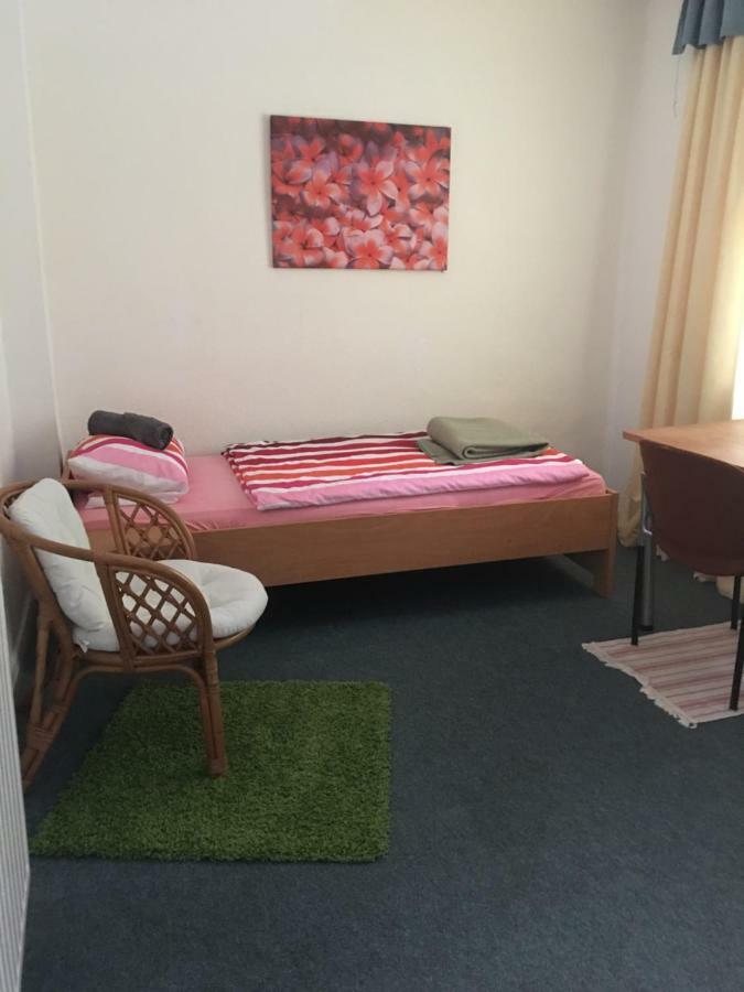 Zimmerfrei Wuppertal Kronenberg Extérieur photo