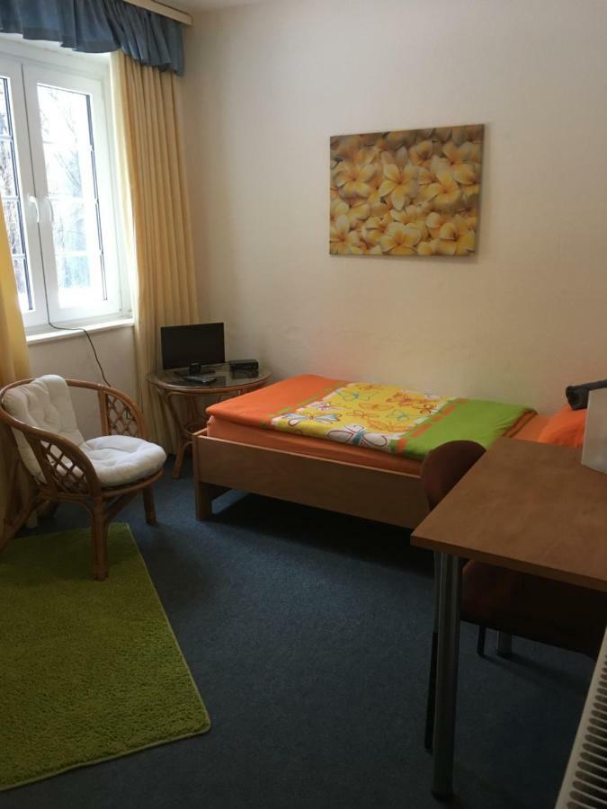 Zimmerfrei Wuppertal Kronenberg Extérieur photo